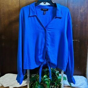 Ellen Tracy Blue Button Down Shirt with Notched Collar and Tie Front